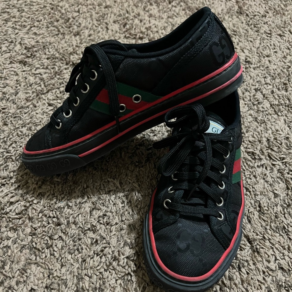 WOMEN'S GUCCI OFF THE GRID SNEAKER